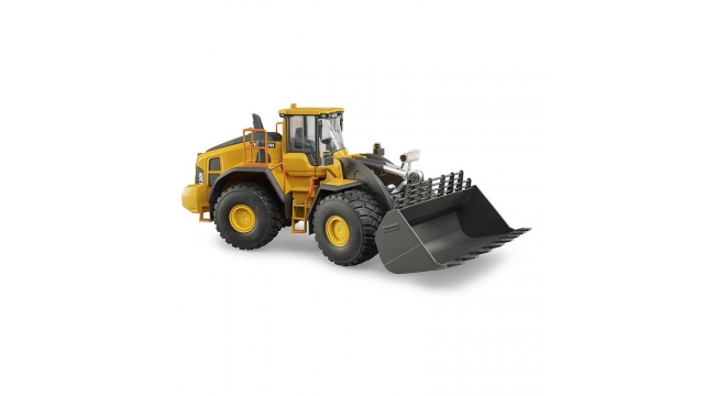 Bruder 02458 Volvo L260H Shovel